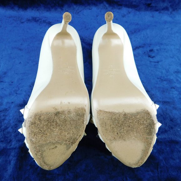 VALENTINO Rockstud Ivory Leather Heel Pumps 37 - Picture 7 of 10